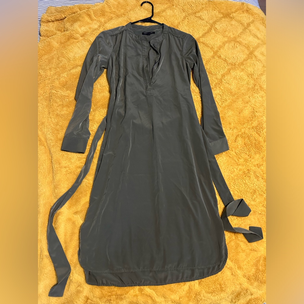 Banana republic tie back dress